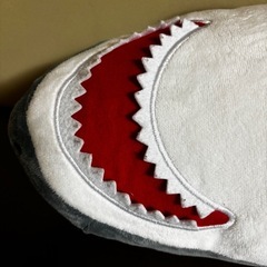 ビック
なサメ　ぬいぐるみ の画像