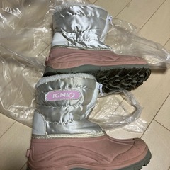 スノーブーツ　20cm lGNIOの画像