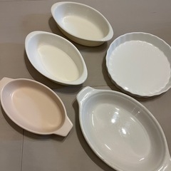 グラタン皿の画像