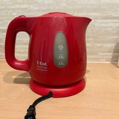 ティファール 電気ケトル 赤の画像