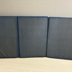 【受け渡し予定者決定】折り畳みウレタンマットレスの画像