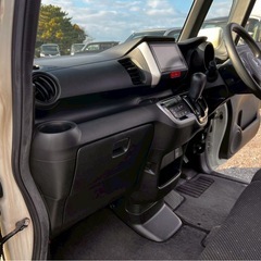 【極上車】人気のホンダ　N-BOX‼️自社ローン‼️各種ローン‼️現金販売‼️業販可能‼️相談はお早めにの画像