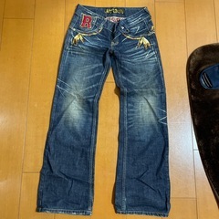 Red Pepperジーンズの画像