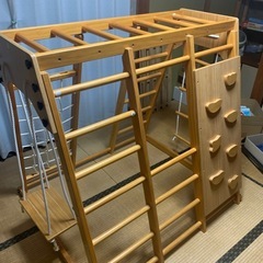 ｛使用済み］室内木製折り畳み式ジャングルジム　滑り台付き　耐荷重40kg の画像