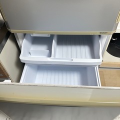 冷蔵庫　350Ｌ　シャープ　両開きの画像