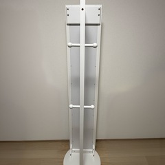 【美品】ニトリ ハンガーラック付き 回転式スタンドミラー　ホワイトの画像