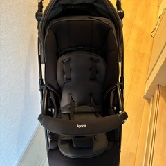 Apricaベビーカー　の画像