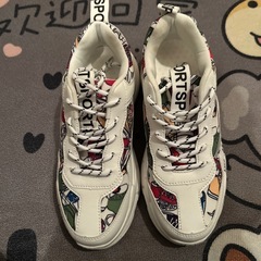 ごとも靴未着用の画像