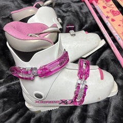 スキー板 120cm 靴23cm ストック 3点セットの画像