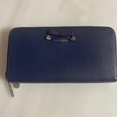 ジルスチュアート ラウンドファスナー 長財布　ネイビーリボンの画像