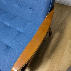 【ニトリ】天然木フレームのコンパクトソファ 布張りタイプ (ルッキ2KD BL MBR)の画像