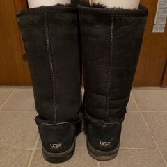 UGG ムートンロングブーツ23センチの画像