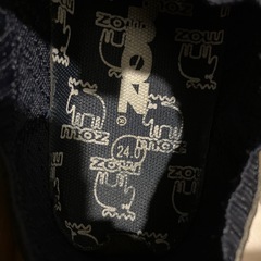 モズ　スニーカー　　24の画像