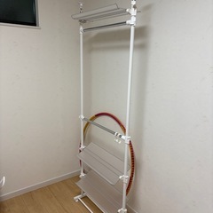 【つっぱり棚【未使用近い】の画像