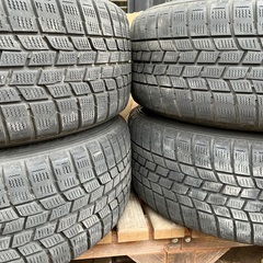 スタッドレスタイヤ4本　225/50R17 BMWの画像