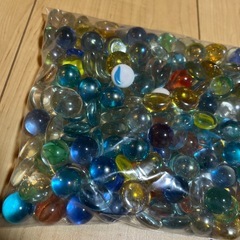 ビー玉、おはじきの画像