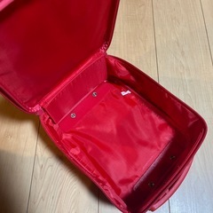 キティちゃんキャリーバッグの画像