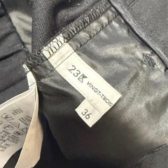 新品黒高橋志津奈23区コラボエディターズパンツ36ブラックオケージョンにもの画像