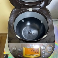 炊飯器の画像