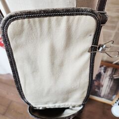 AGILITY(アジリティ) 機能性高く、そしてスタイリッシュ。とっても素敵な本革ショルダーバッグ、いかがでしょうか？の画像