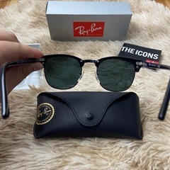 Ray-Ban ブラックサングラス RB3016の画像