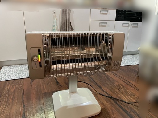 CORONA コロナ 遠赤外線ストーブ コアヒート DH-1113R ⭐︎ CORONA DH-1113R コロナ コアヒート 遠赤外線ストーブ 暖房機器