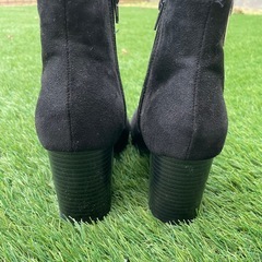 ショートブーツ グラシア Mブラック ブーティの画像