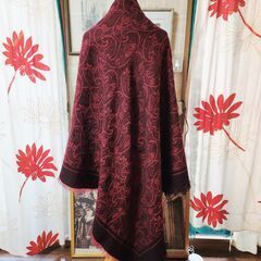 Pierre Cardin(ピエール・カルダン) たっぷりゆったり、リバーシブルタイプの超大判ストール。いかがでしょうか？の画像