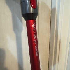 ダイソン　Dyson V8 Fluffy+towerのスタンドセットの画像