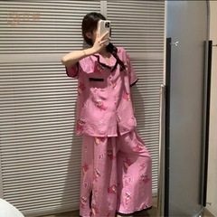 新品 ピンク キャラクター柄 パジャマ 上下セットの画像