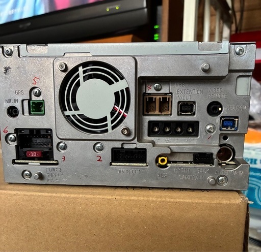 カロッツェリア　AVIC-ZH77 サイバーナビ　カーナビ SDナビ　地デジ　フルセグ　Bluetooth
