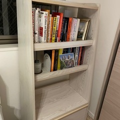 収納棚の画像