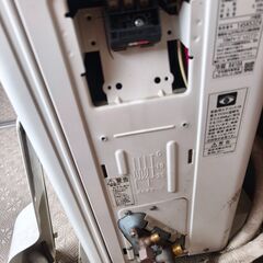 【引取日限定】2011年製　TOSHIBA　東芝ルームエアコン　2.2kW　RAS-221JS-Wの画像