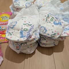 マミーポコ　Lサイズ　男の子13枚　女の子5枚　スイミングパンツ1枚付きの画像