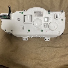 N-ONE DBA-JG1 2013年 純正スピードメーター 137605kmの画像