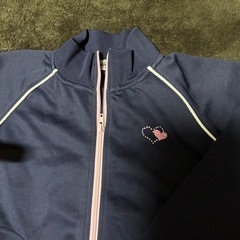 美品　ジャージ上下　120サイズの画像