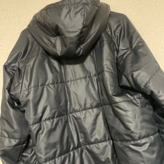 アンダーアーマーダウンジャケットの画像