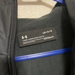 アンダーアーマーダウンジャケットの画像