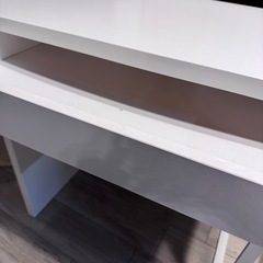 IKEA   机 パソコンデスクの画像