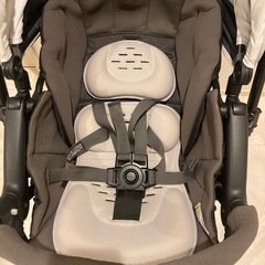 　【美品】 combi ベビーカー　スゴカルα  light エッグショックAXの画像