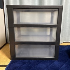 衣装ケースの画像