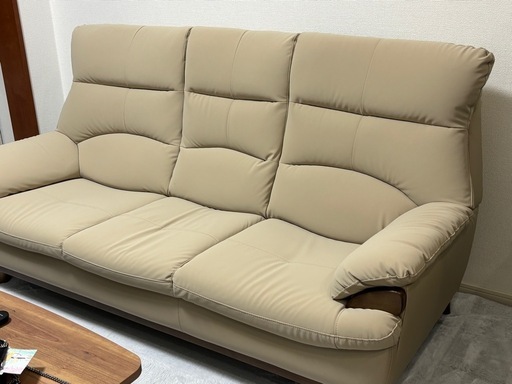 ニトリ、傷・汚れに強い 3人掛けソファ 合皮タイプ