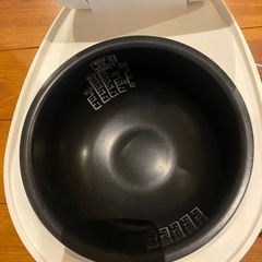 アイリスオーヤマ炊飯器の画像