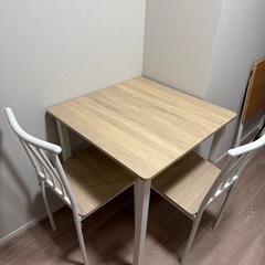 【ダイニング3点セット】正方形テーブル＆チェア2脚｜北欧モダン｜引越しのためお譲りしますの画像