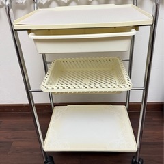 ワゴン3段引き出し付き　2台の画像