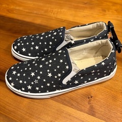 スニーカー　レディースの画像