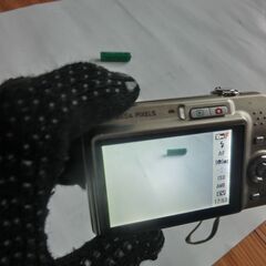 ●Casio、デジタルカメラ、●簡単動作確認済、使用感なく綺麗、●EX-Z1080,10.1メガピクセル、2.7倍光学ズームのコンパクトデジタルカメラ。  - ブランド: CASIO - モデル名: EXILIM - 画素数: 10.1 メガピクセル、充電器は付属しませんが、他の充電器で確認済、画像の物のみ👉★お手数をおかけしますプロフィール必読ですの画像