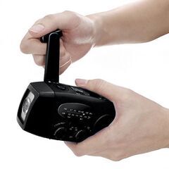 【新品未開封】ダイナモソーラーラジオライト　１台４機能　ＵＳＢ・手回し・ソーラーの3つの方法で充電の画像