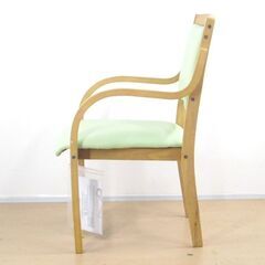 介護用椅子 ライトグリーン　プレゼント　高齢者用イス　取っ手付き　最後の１台の画像