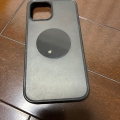 iphone12ケースとガラスフィルムの画像